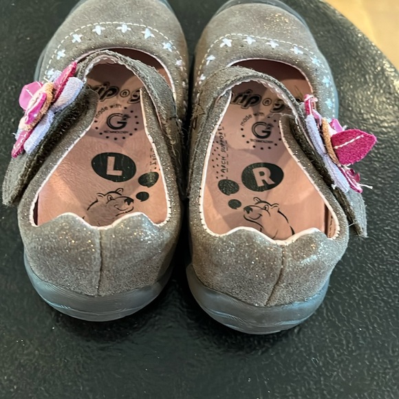 Pediped Floral Mary Janes, Toddler Size 5.5 - Picture 10 of 14
